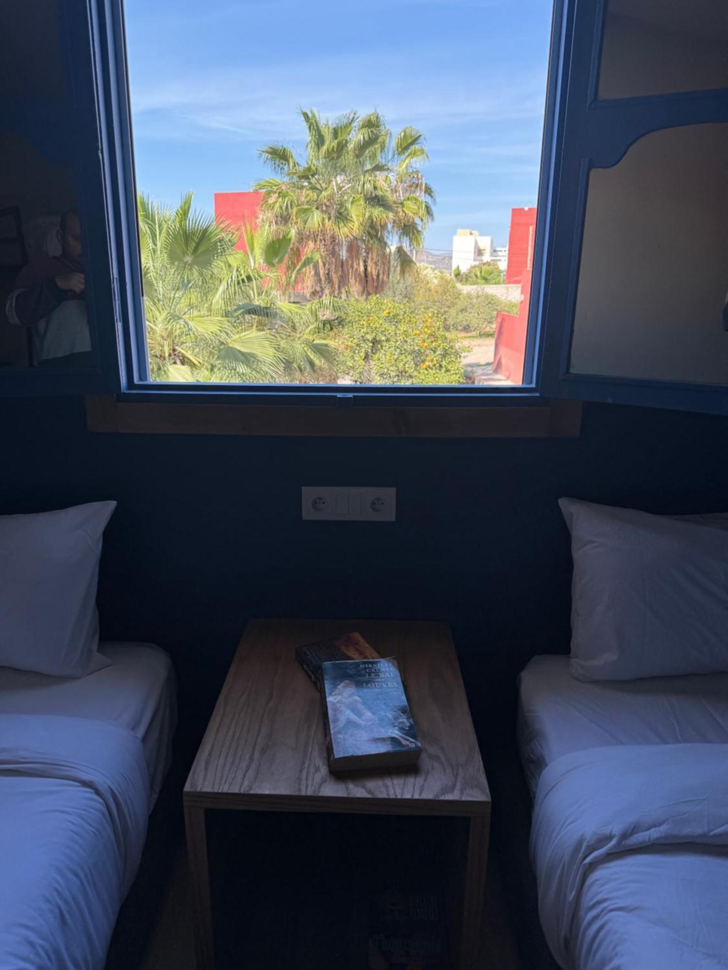 Хостел Playa Del Sol Surf House Tamraght Экстерьер фото